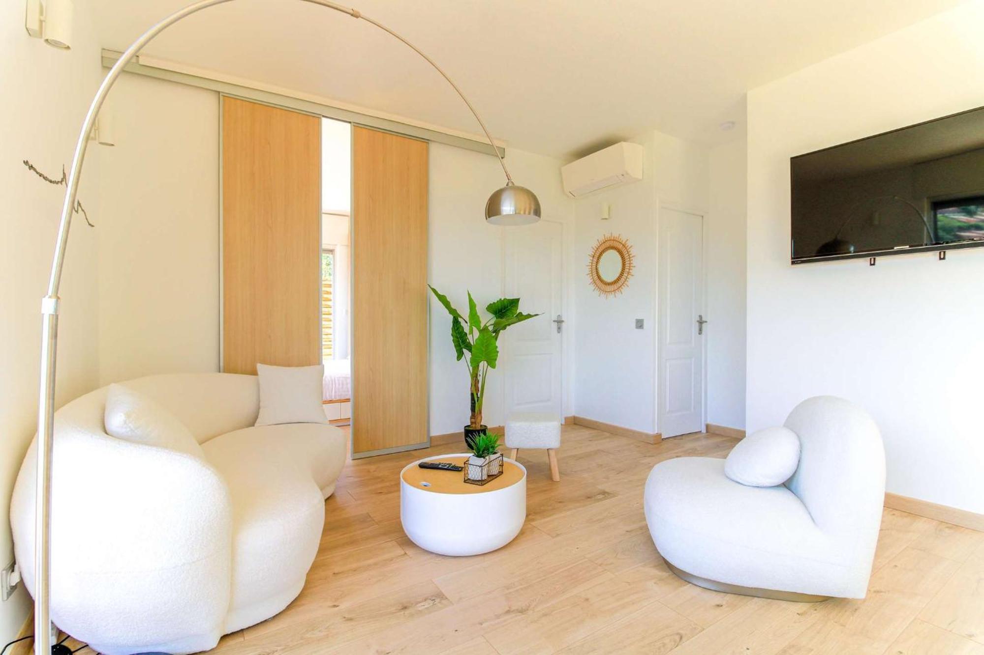 Select'sohome - Splendide Mazet Avec Vue A La Fossette - Sole&mare Le Lavandou